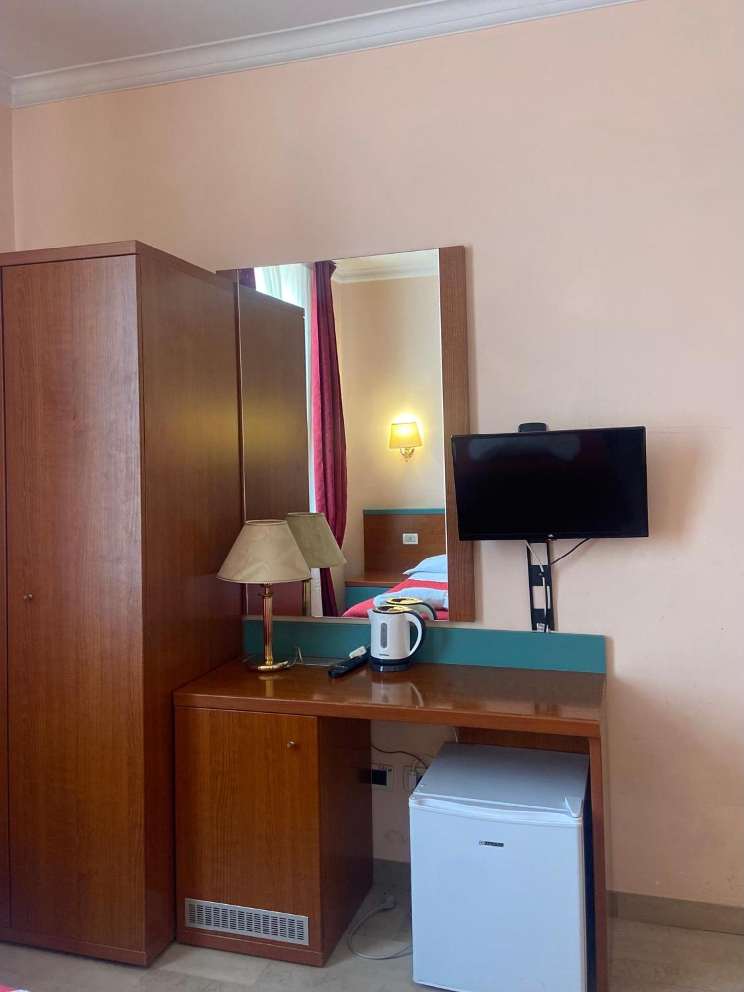 Hotel Center 3 — Fotos 1
